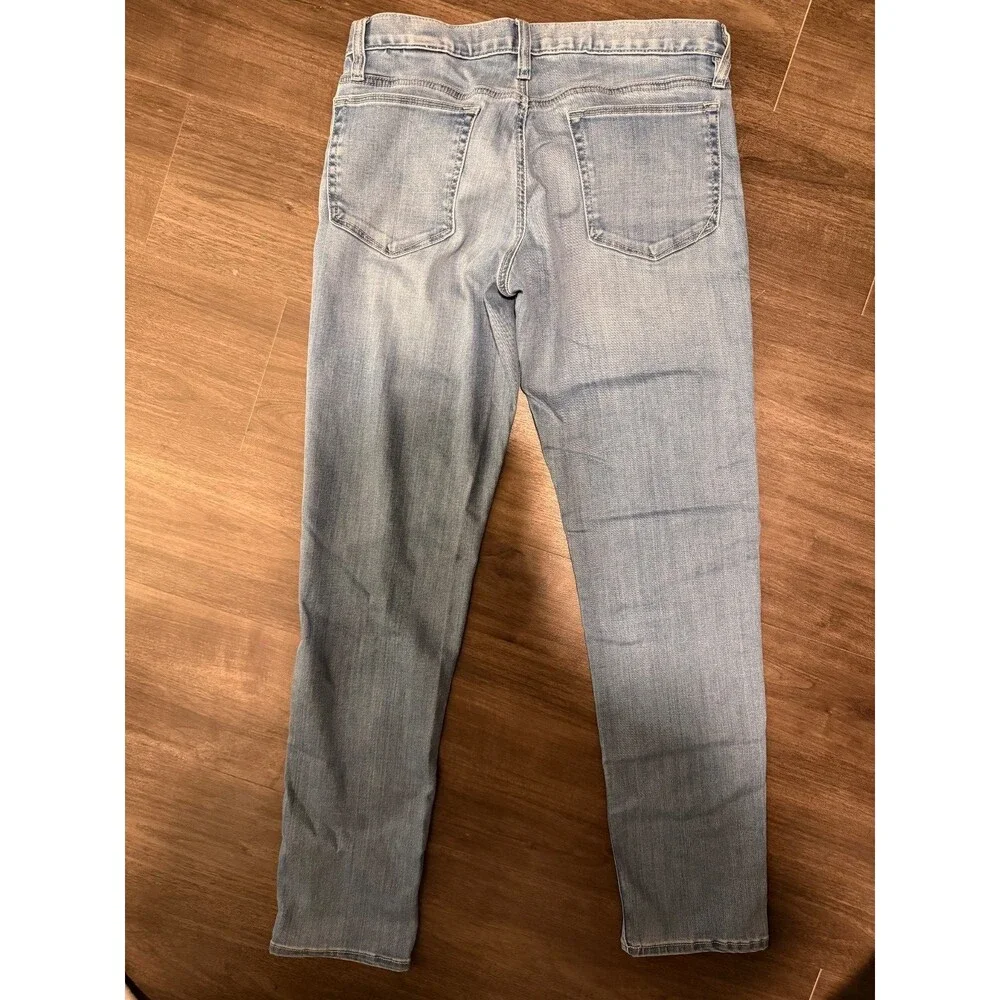 Banana Republic Jeans Mens (31x32) Light Wash Denim Slim Traveler Straight